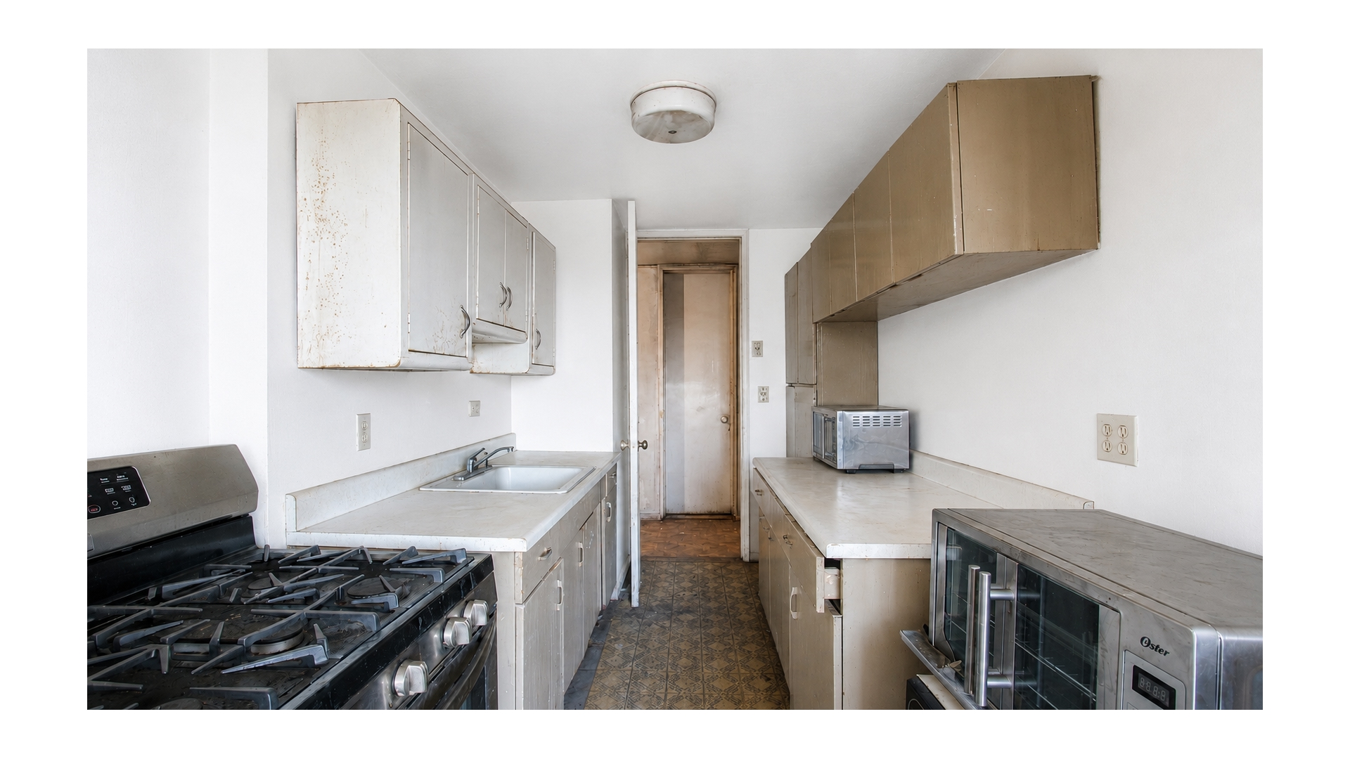 185 HALL Street 1704