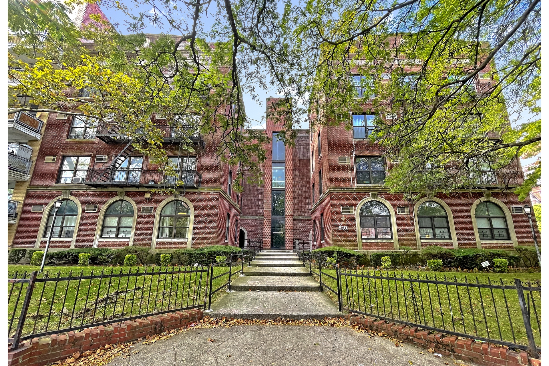 510 OCEAN Parkway 2B