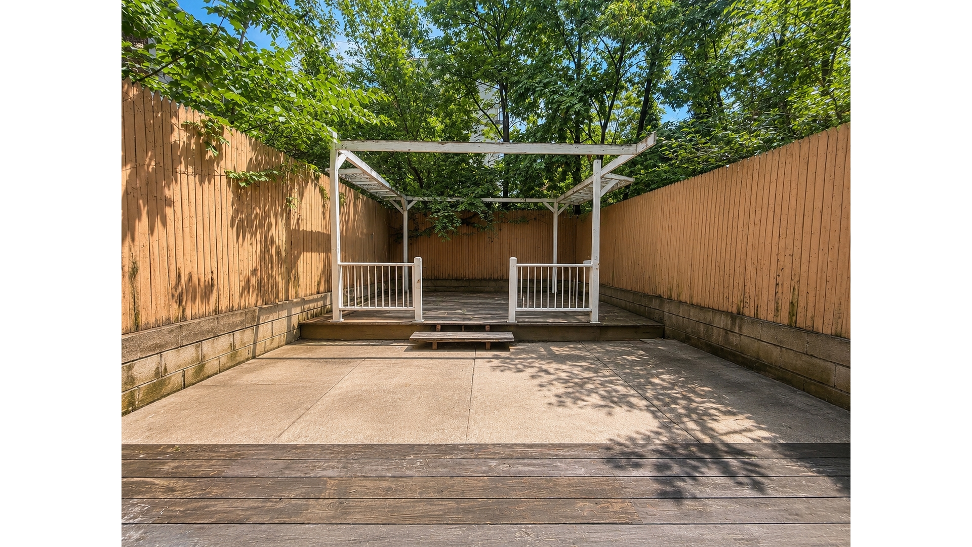 253 TROY Avenue