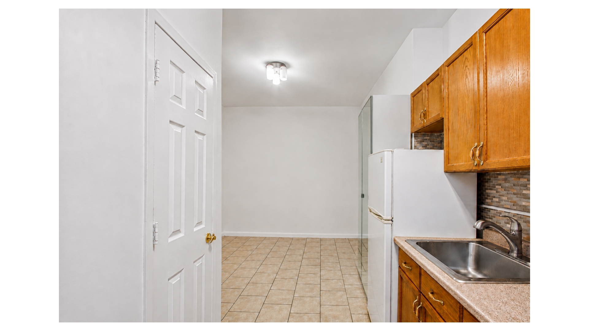 2146 CORTELYOU Road 1R