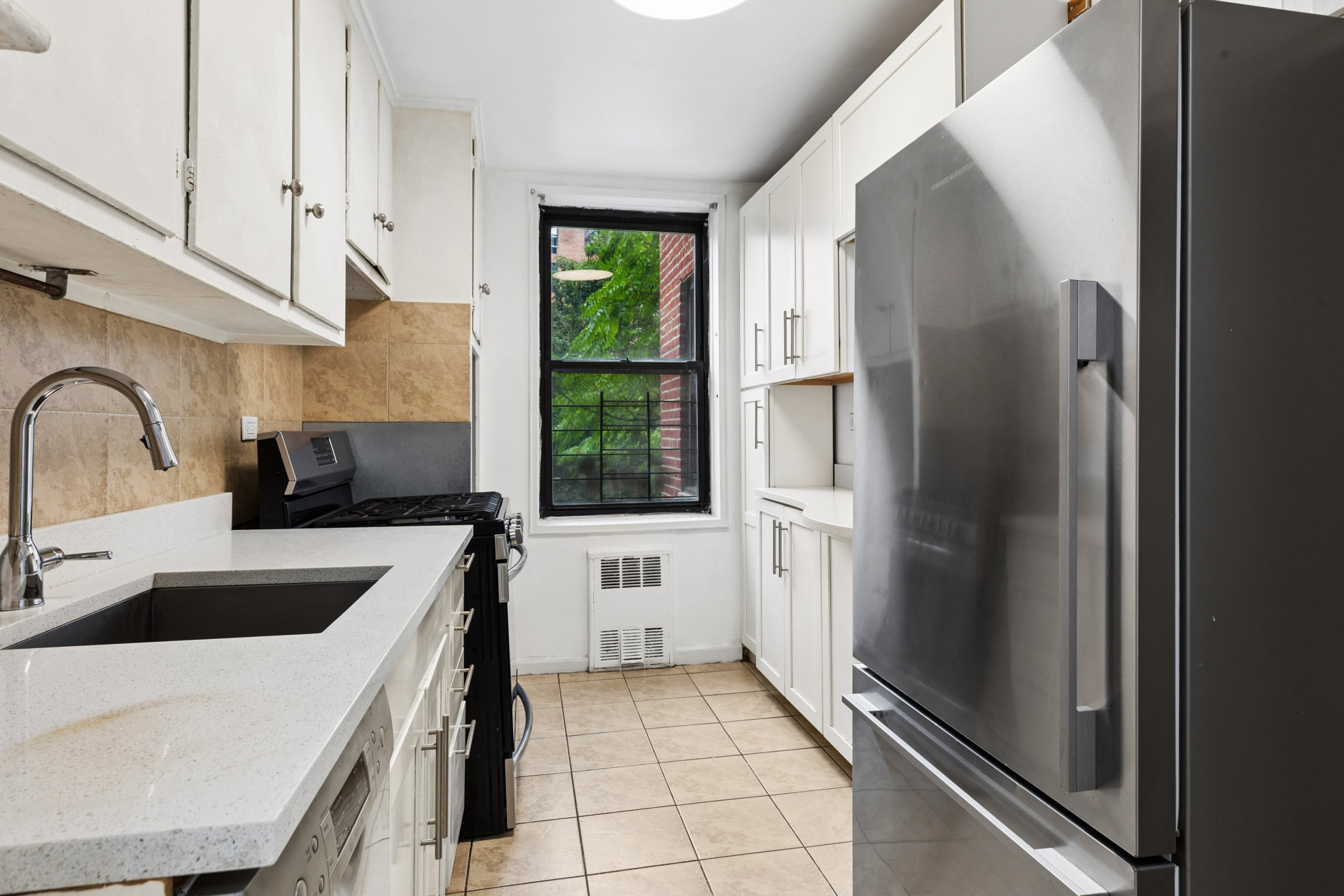 185 PROSPECT Park SW 304