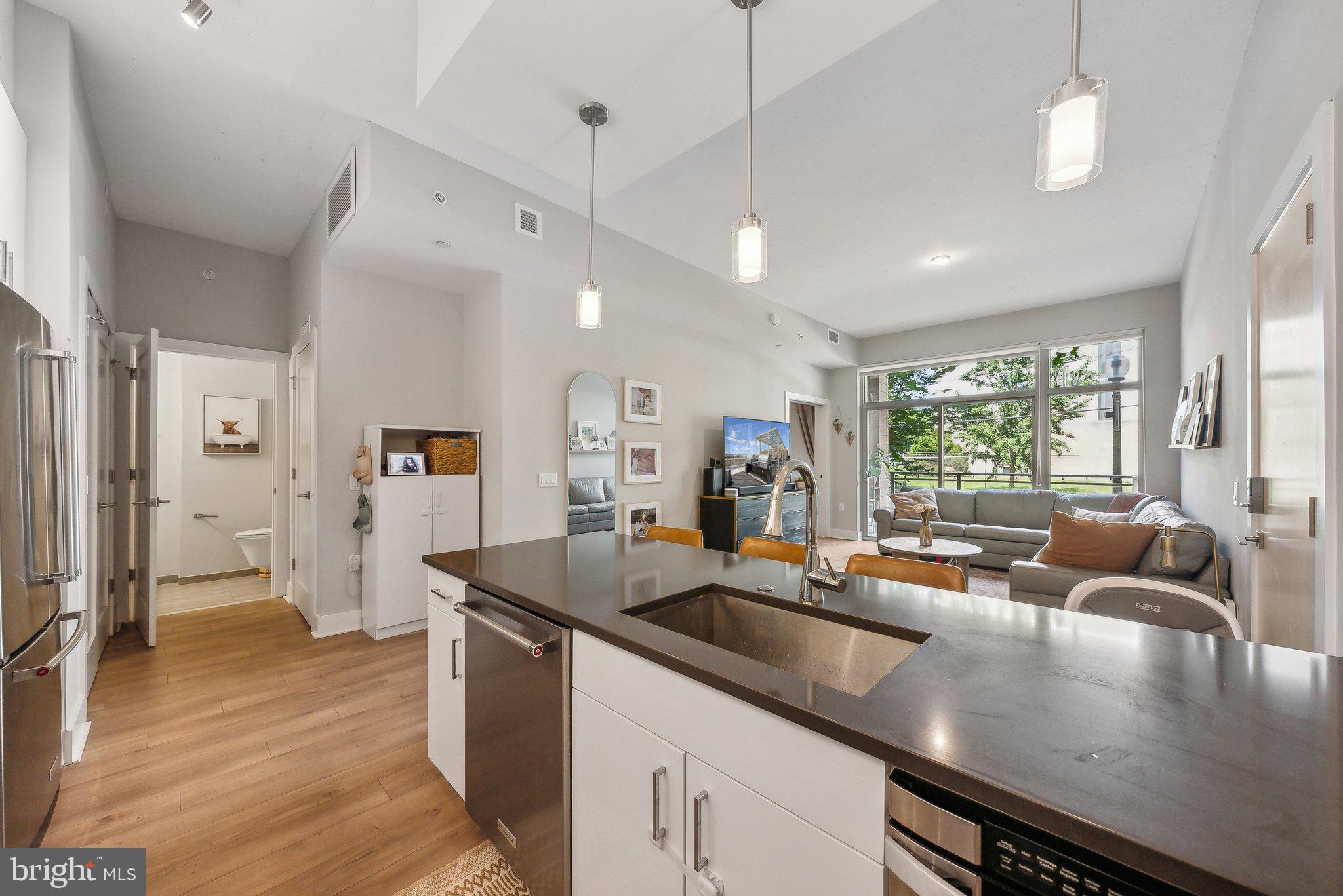 88 V St SW #114