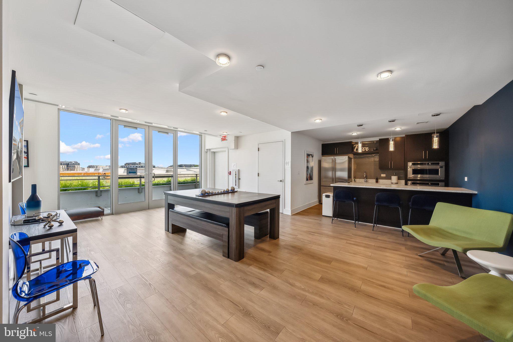 88 V St SW #114