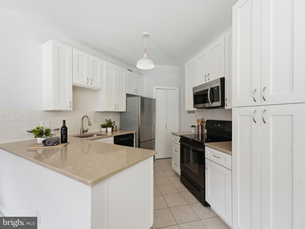 955 26TH STREET NW Unit: 309