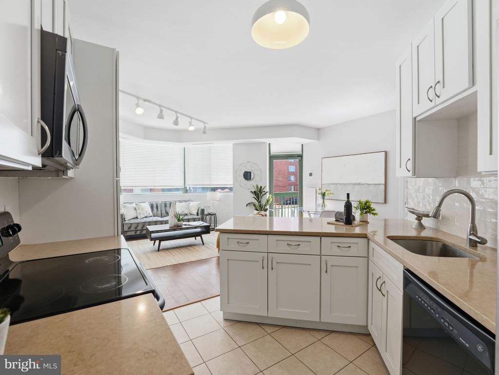 955 26TH STREET NW Unit: 309