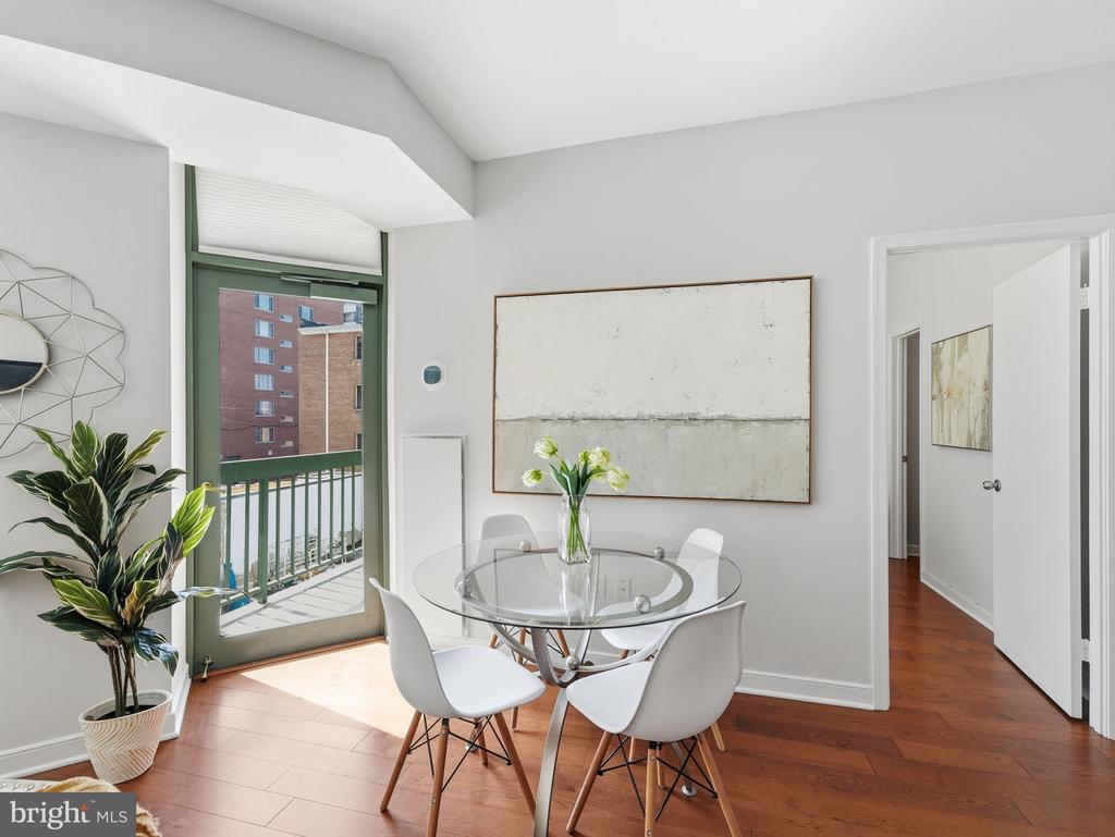 955 26TH STREET NW Unit: 309