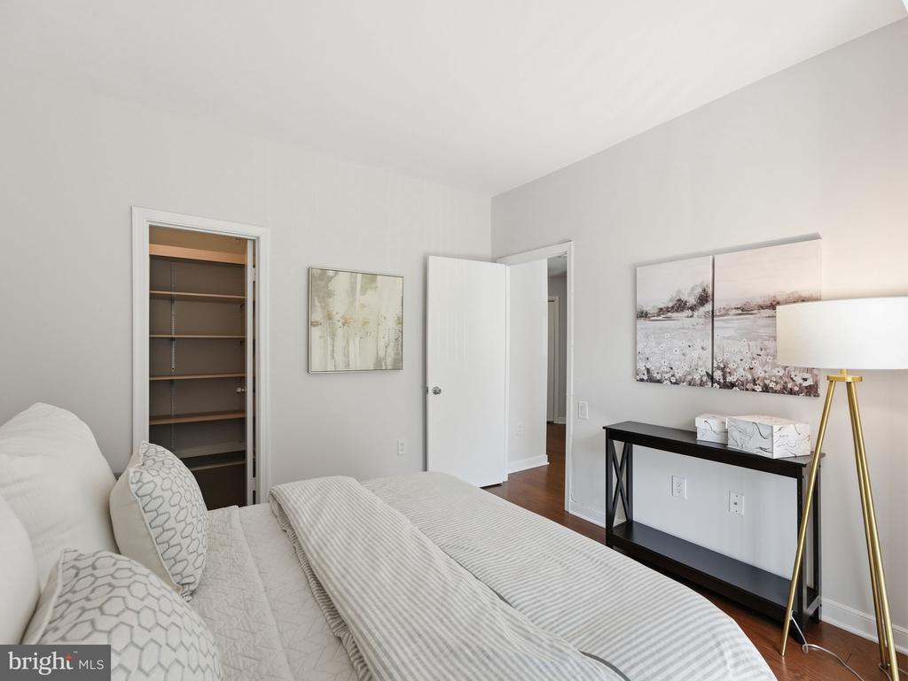 955 26TH STREET NW Unit: 309
