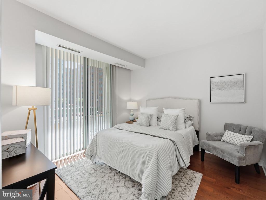 955 26TH STREET NW Unit: 309