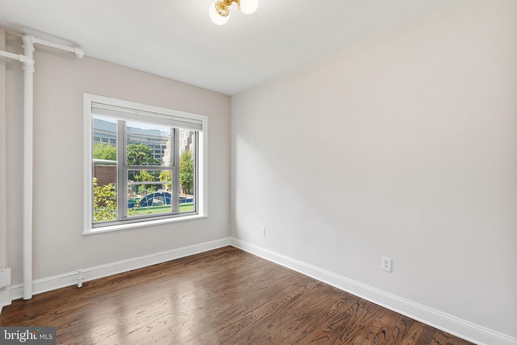 2100 19TH STREET NW Unit: 506