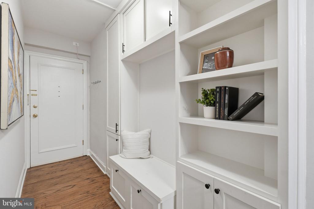 2100 19TH STREET NW Unit: 506