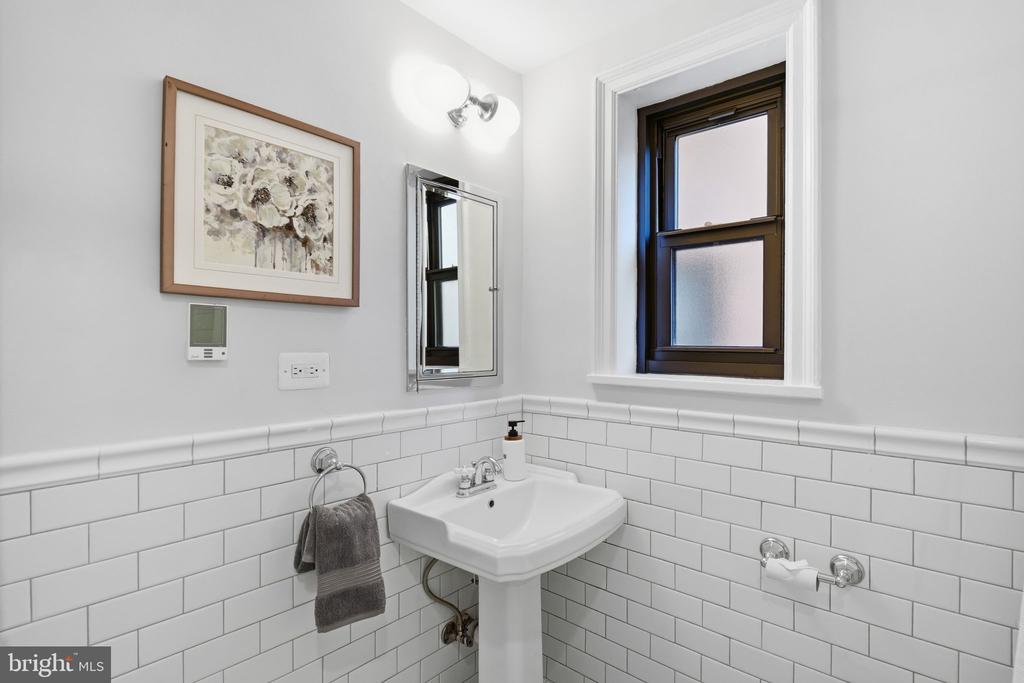 2100 19TH STREET NW Unit: 506