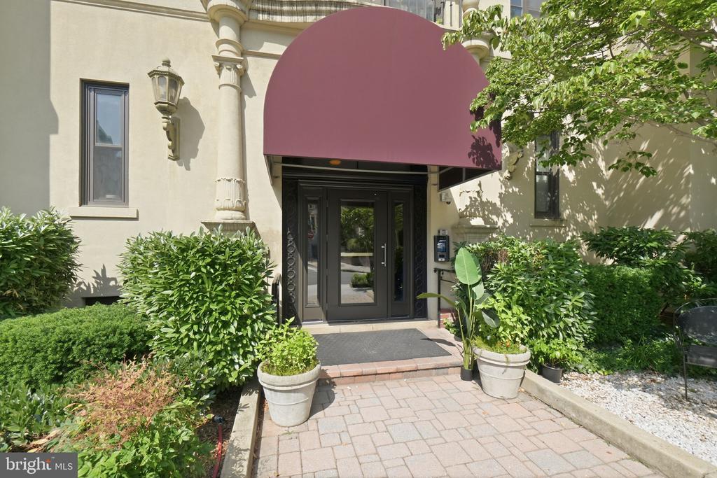 2100 19TH STREET NW Unit: 506