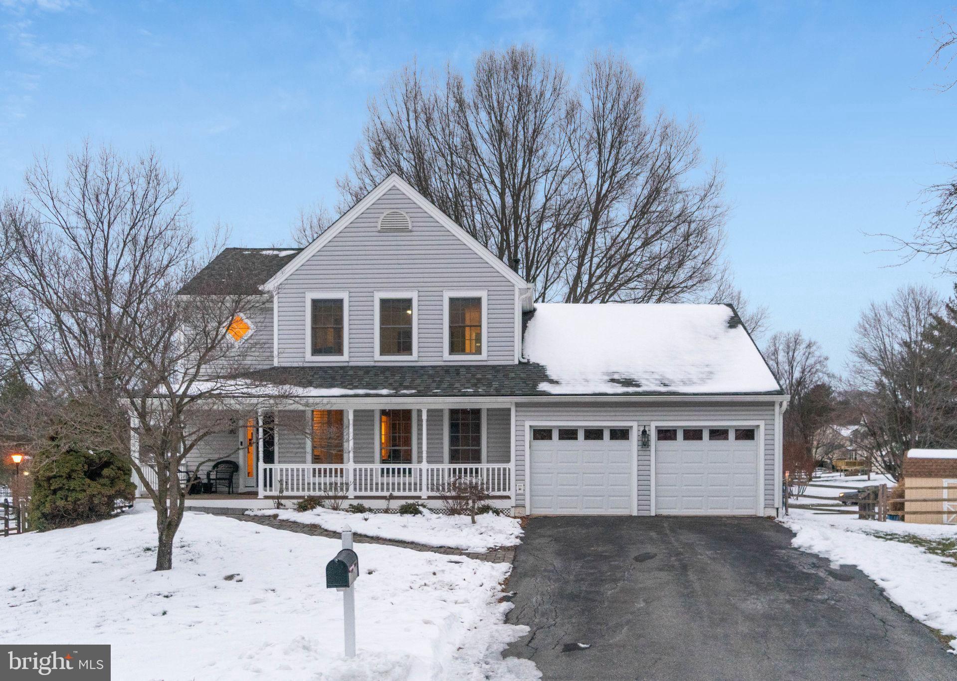 6 Belle Hollow Ct