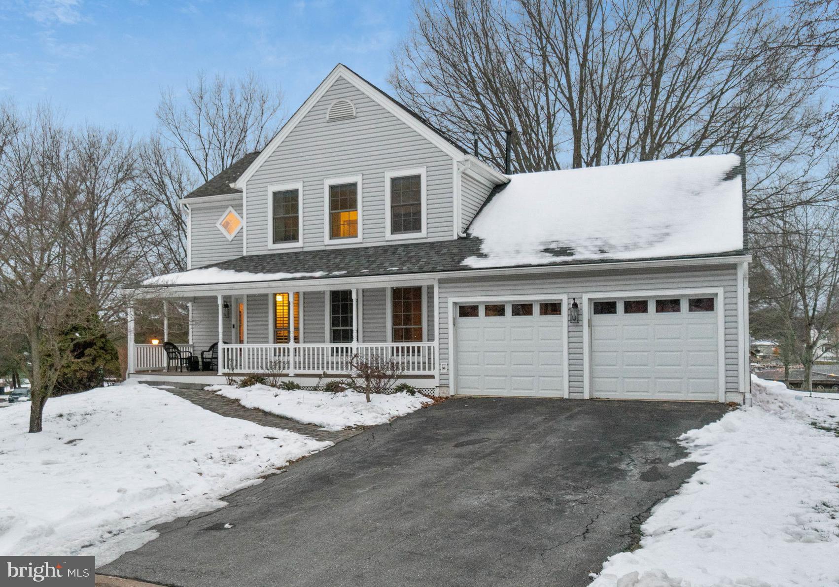 6 Belle Hollow Ct