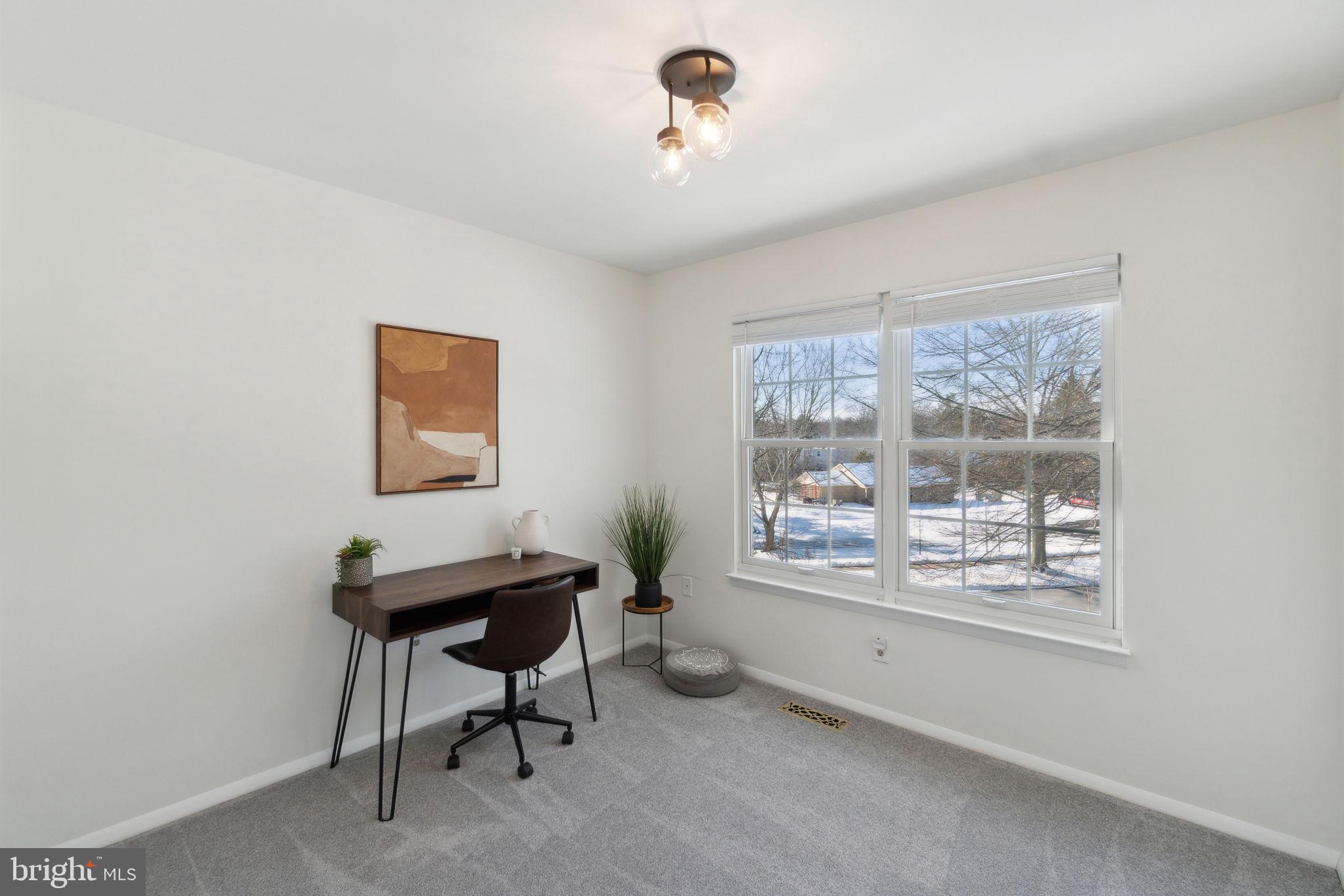 6 Belle Hollow Ct