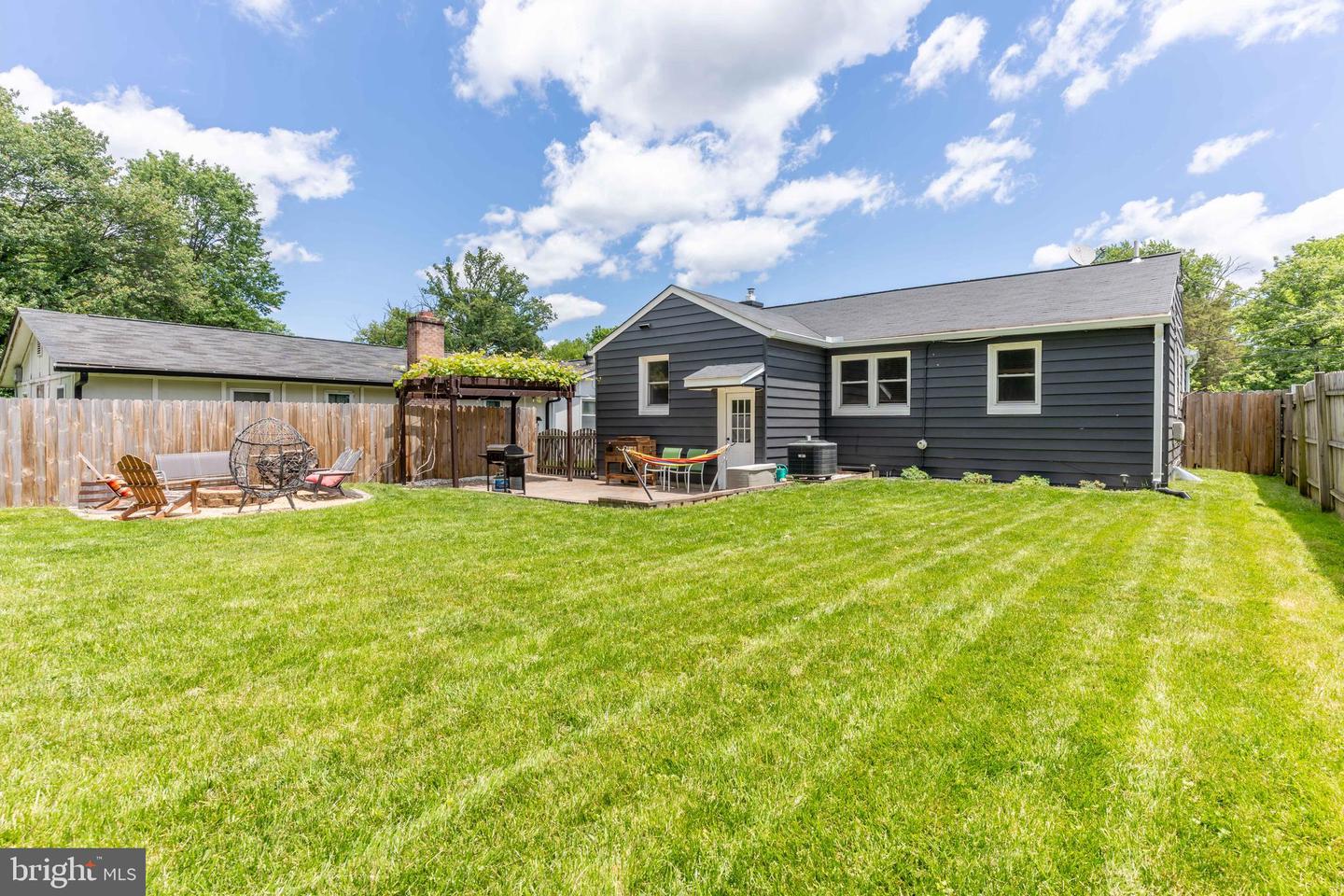 606 Douglass Ave