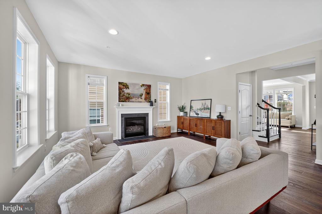 3714 FOX MEADOW WAY