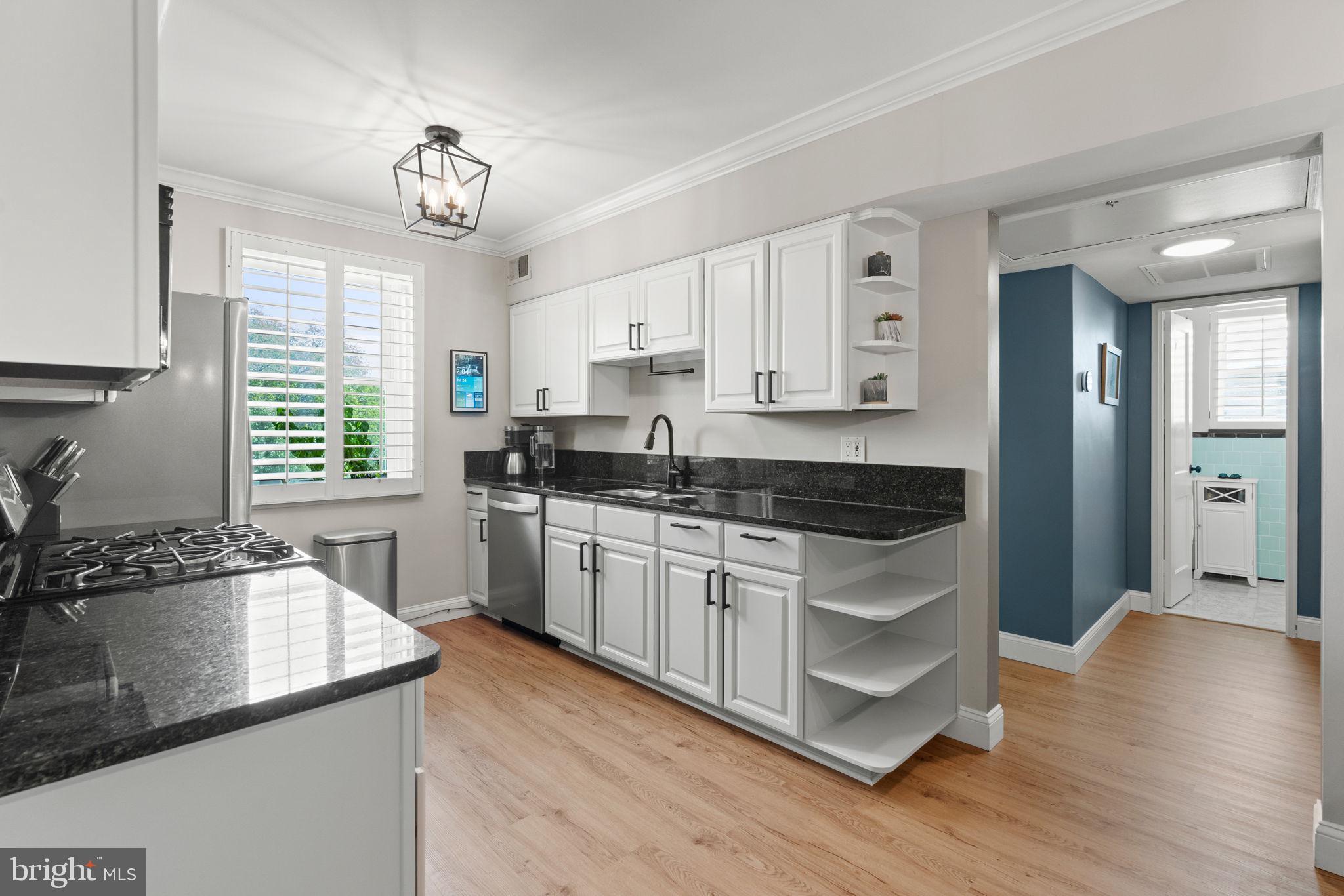 4225 N HENDERSON ROAD Unit: 301