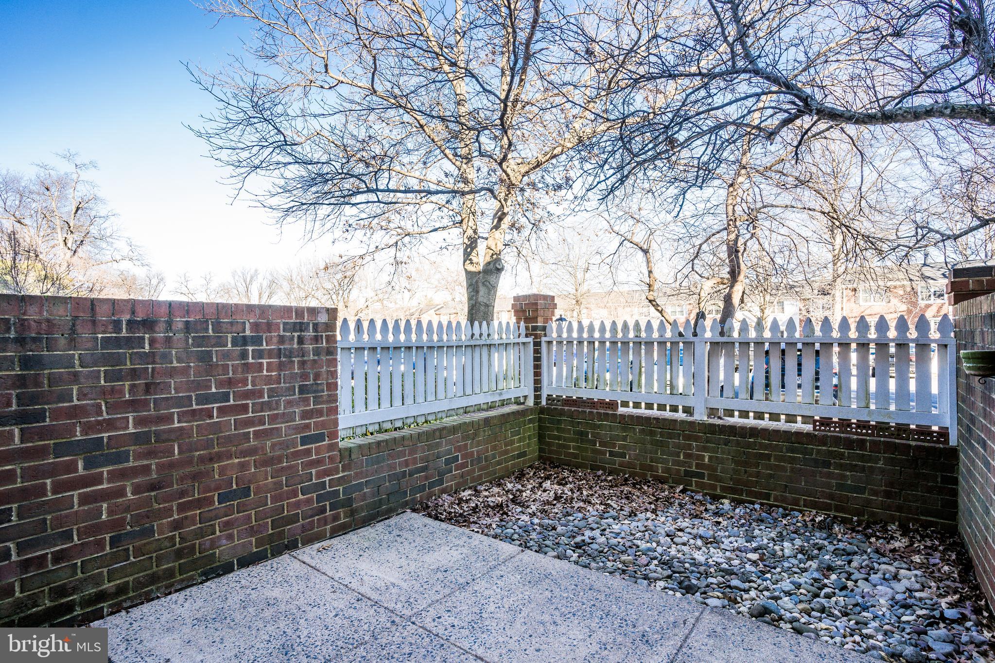 2844-A S WAKEFIELD ST