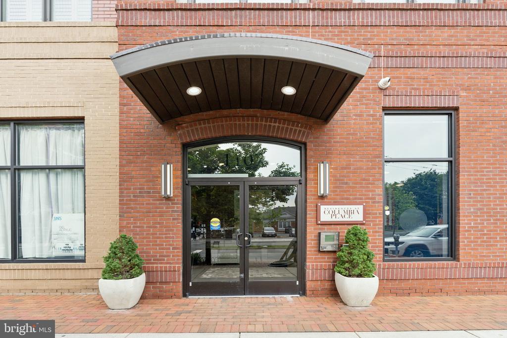 1107 S Walter Reed Dr S #502