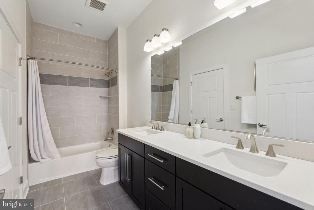 1107 S Walter Reed Dr S #502