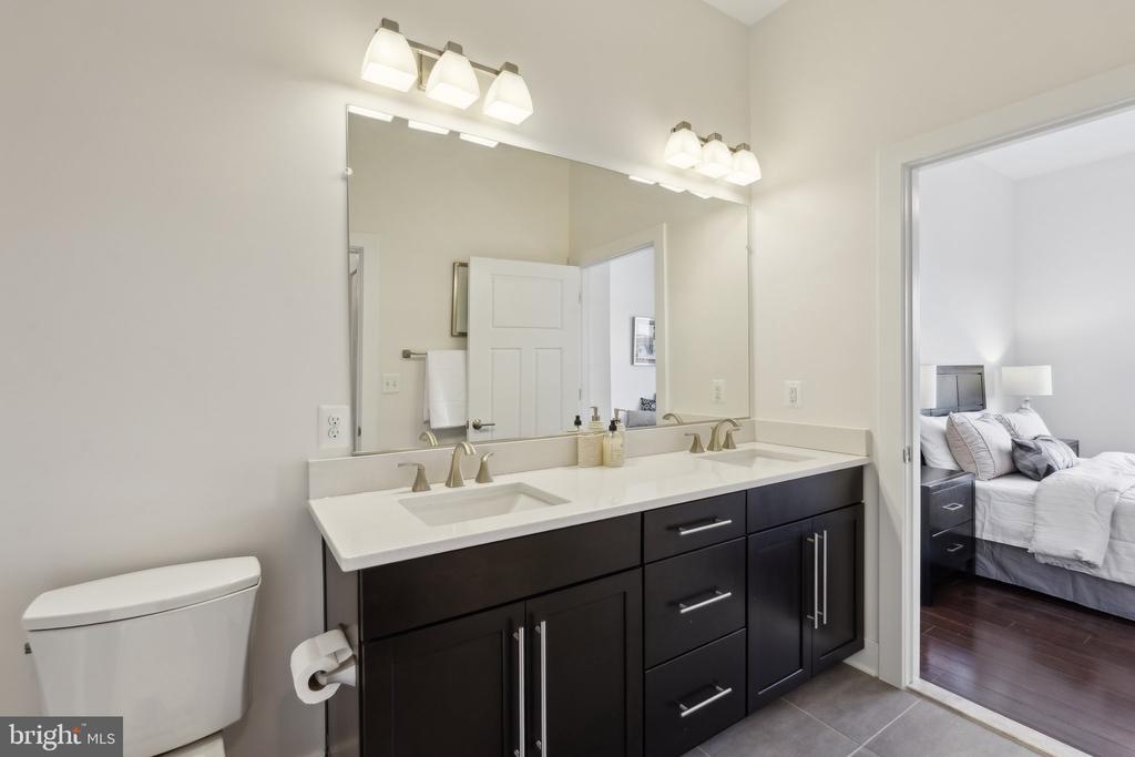 1107 S Walter Reed Dr S #502