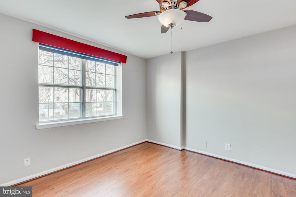 2844 S WAKEFIELD STREET Unit: A