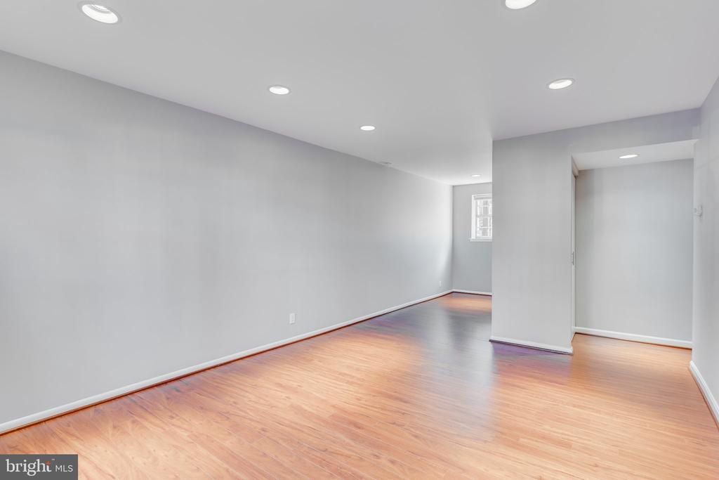 2844 S WAKEFIELD STREET Unit: A