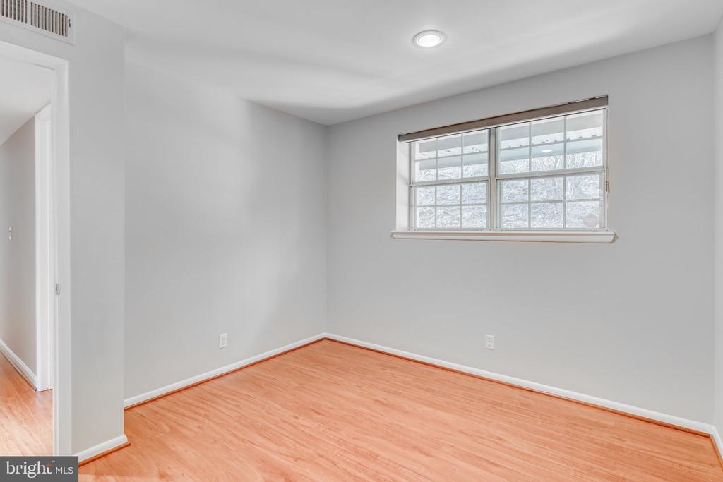 2844 S WAKEFIELD STREET Unit: A