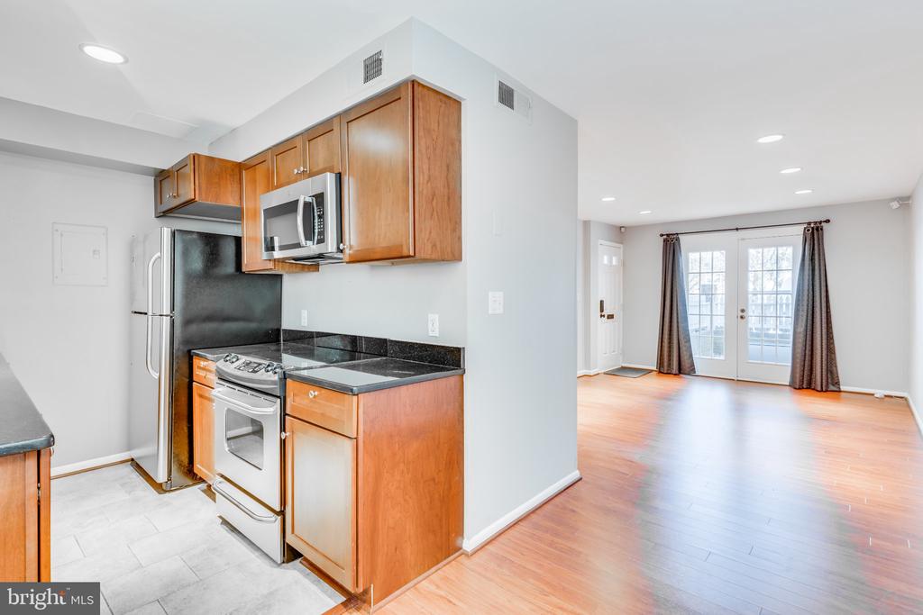 2844 S WAKEFIELD STREET Unit: A