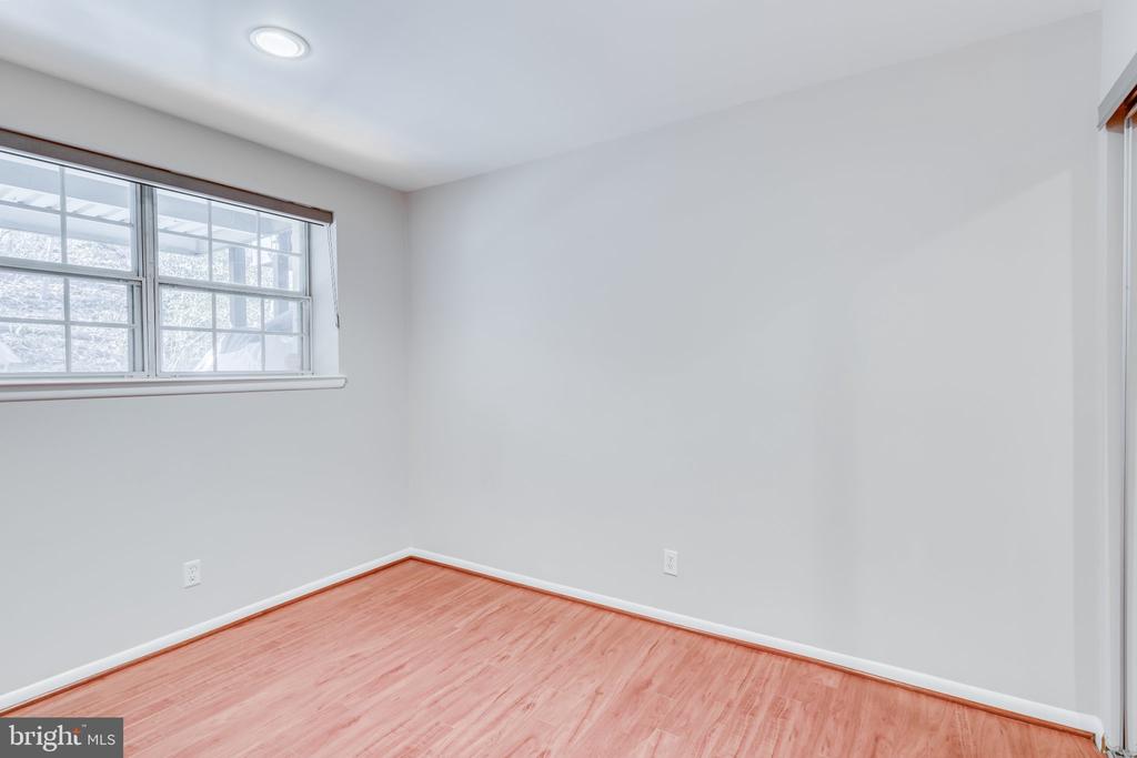 2844 S WAKEFIELD STREET Unit: A