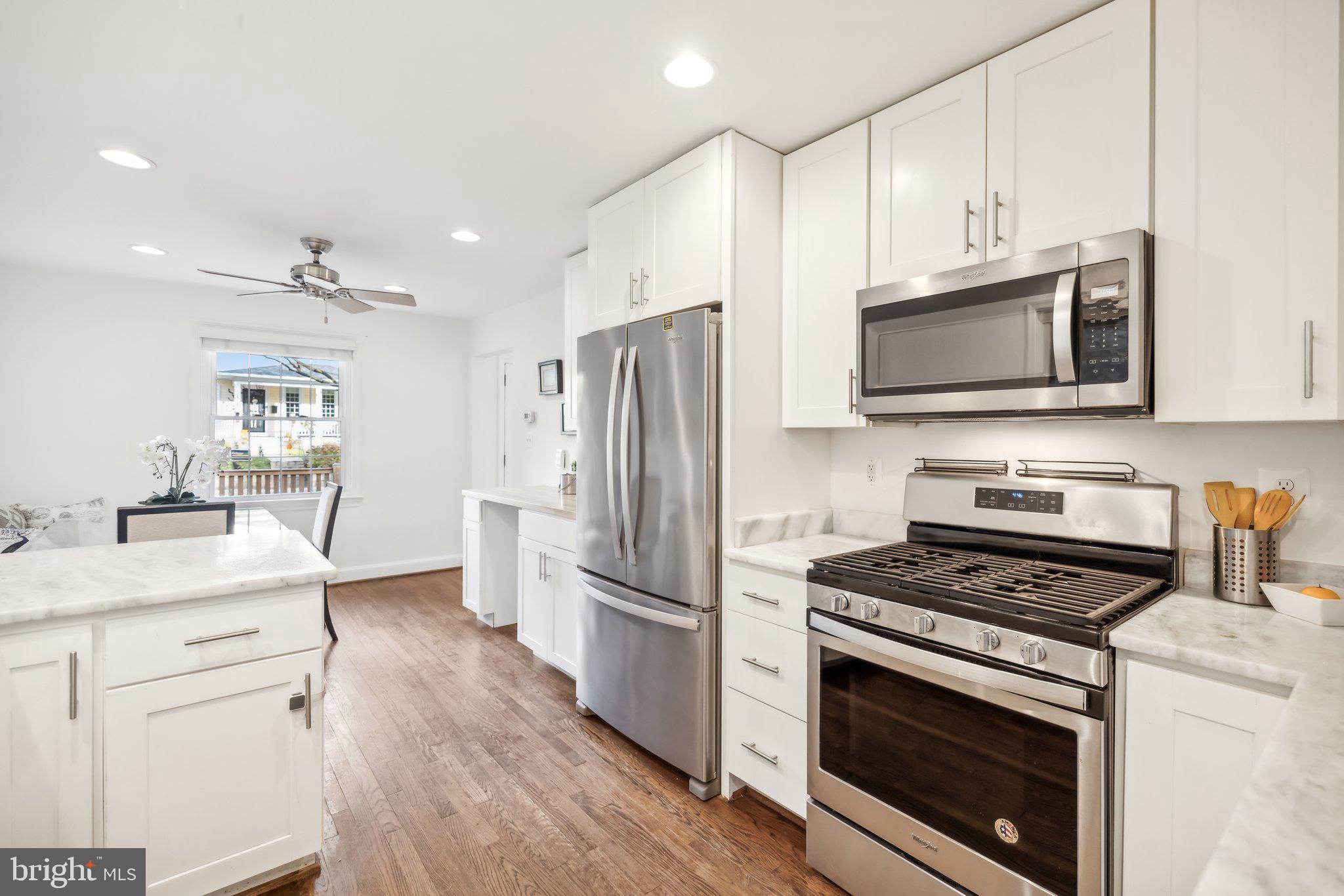 2410 Davis Ave