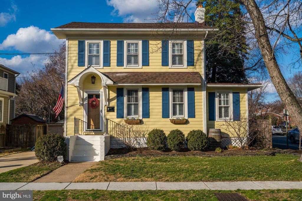 1 W Masonic View Ave