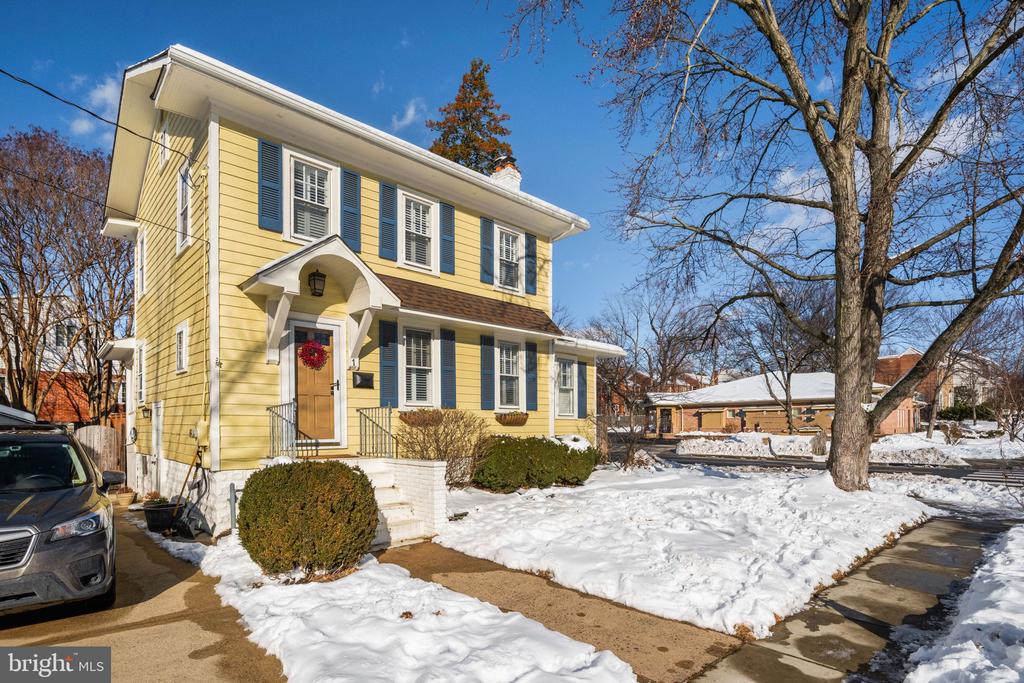 1 W Masonic View Ave
