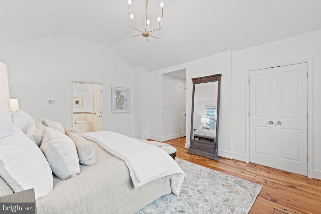 506 Ivy Cir