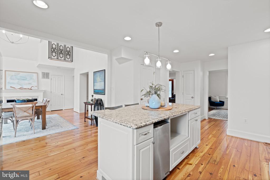 506 Ivy Cir