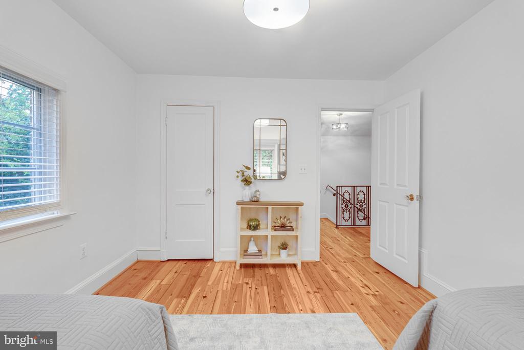 506 Ivy Cir