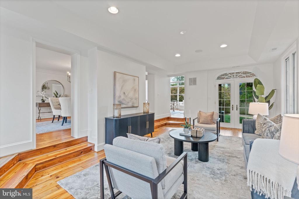 506 Ivy Cir