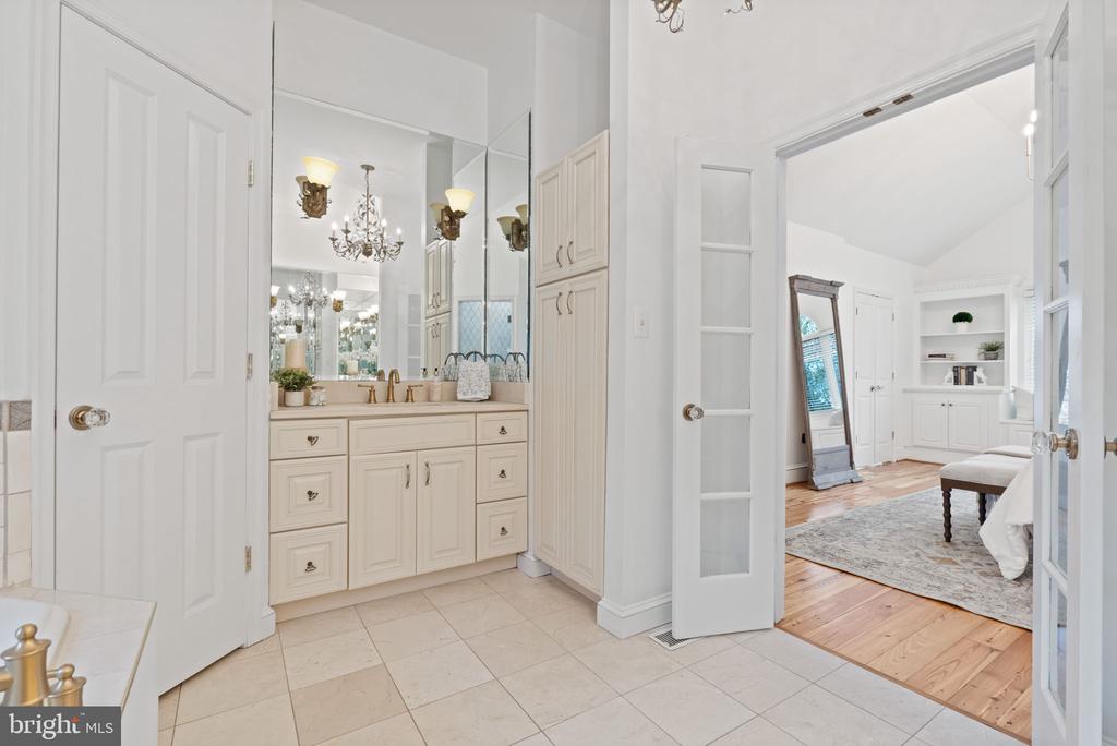 506 Ivy Cir
