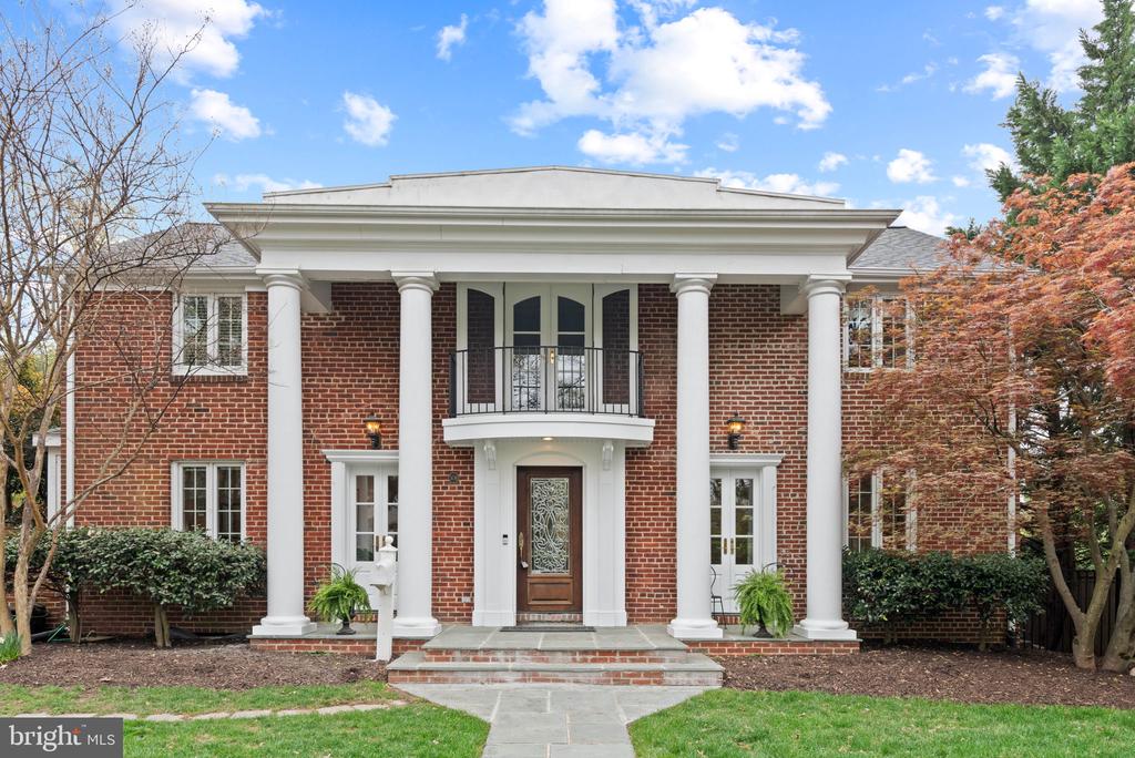 506 Ivy Cir