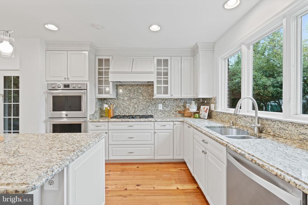 506 Ivy Cir