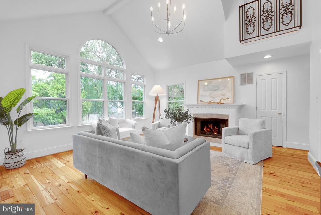 506 Ivy Cir