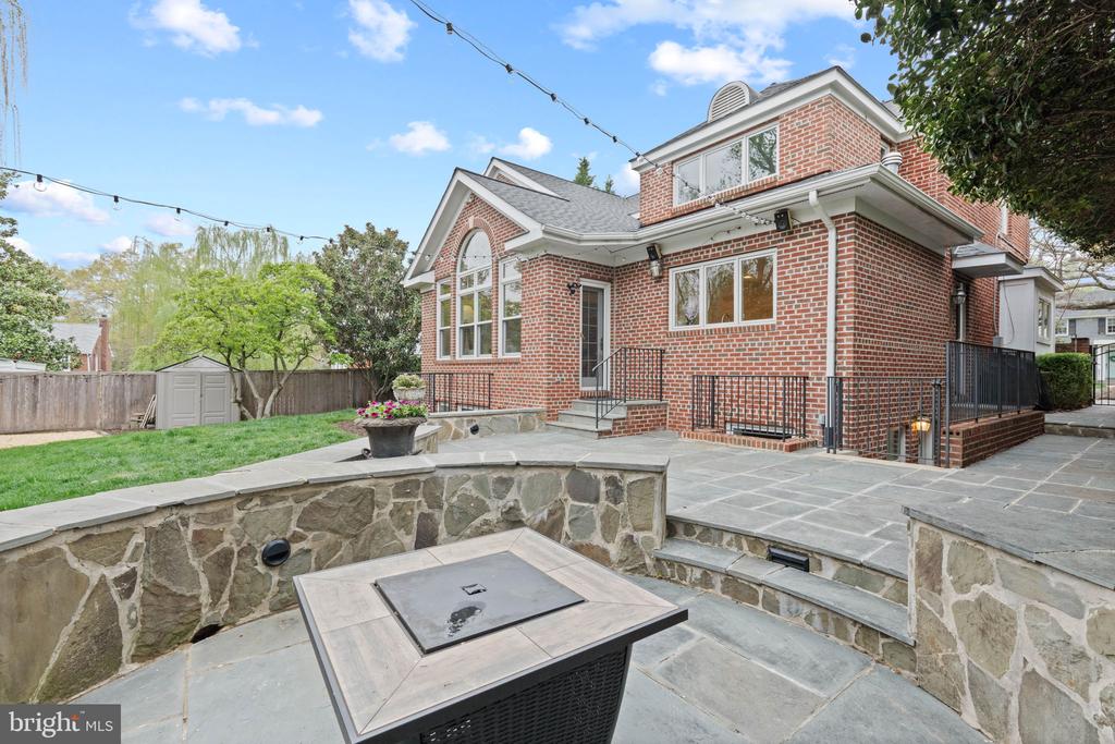 506 Ivy Cir