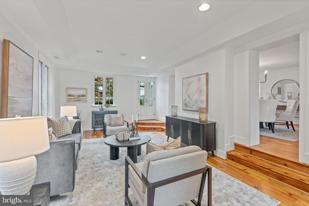 506 Ivy Cir
