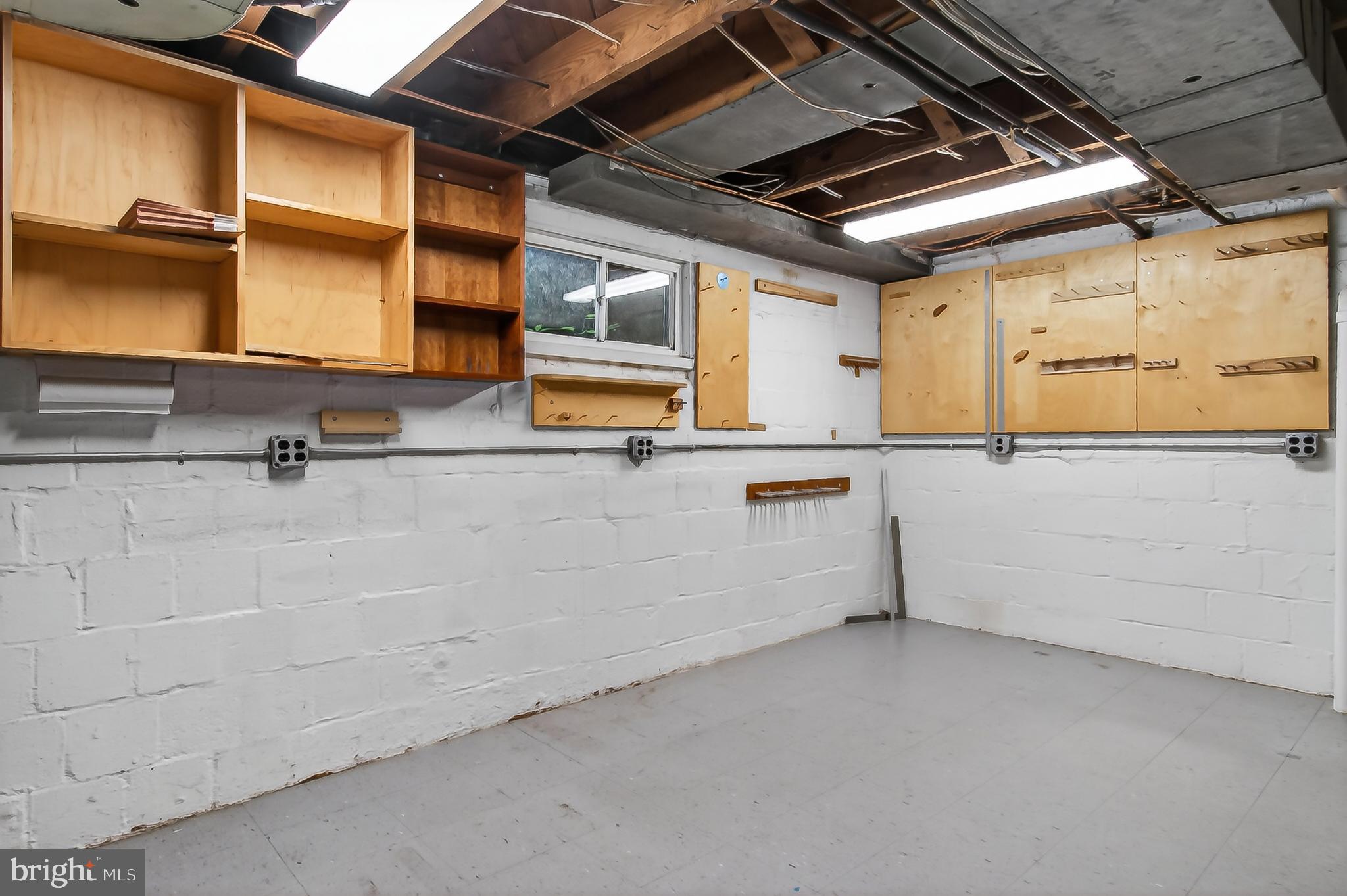 809 ENDERBY DRIVE
