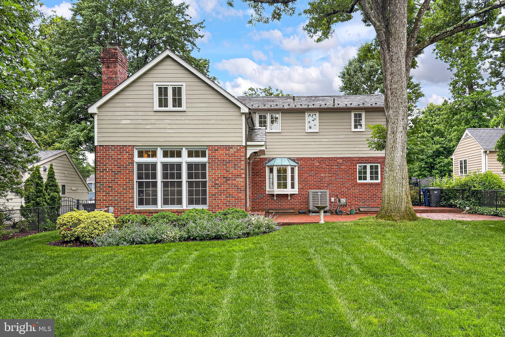 809 ENDERBY DRIVE