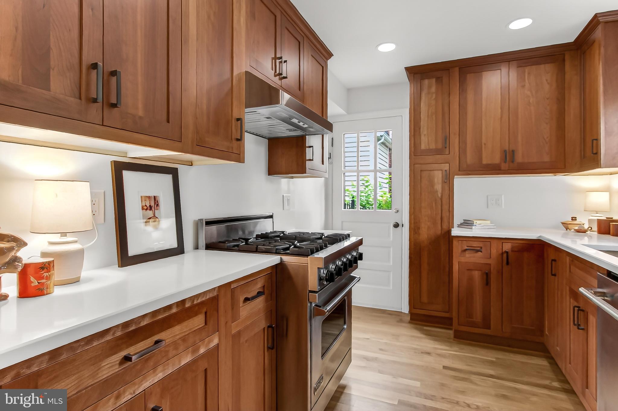 809 ENDERBY DRIVE