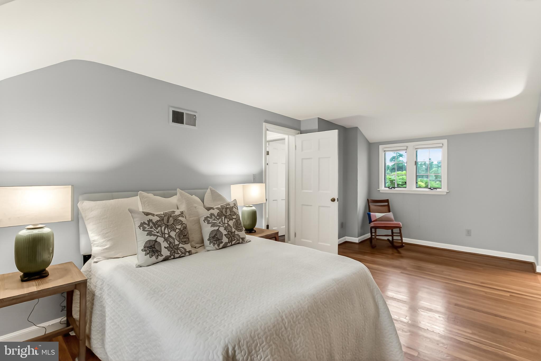 809 ENDERBY DRIVE
