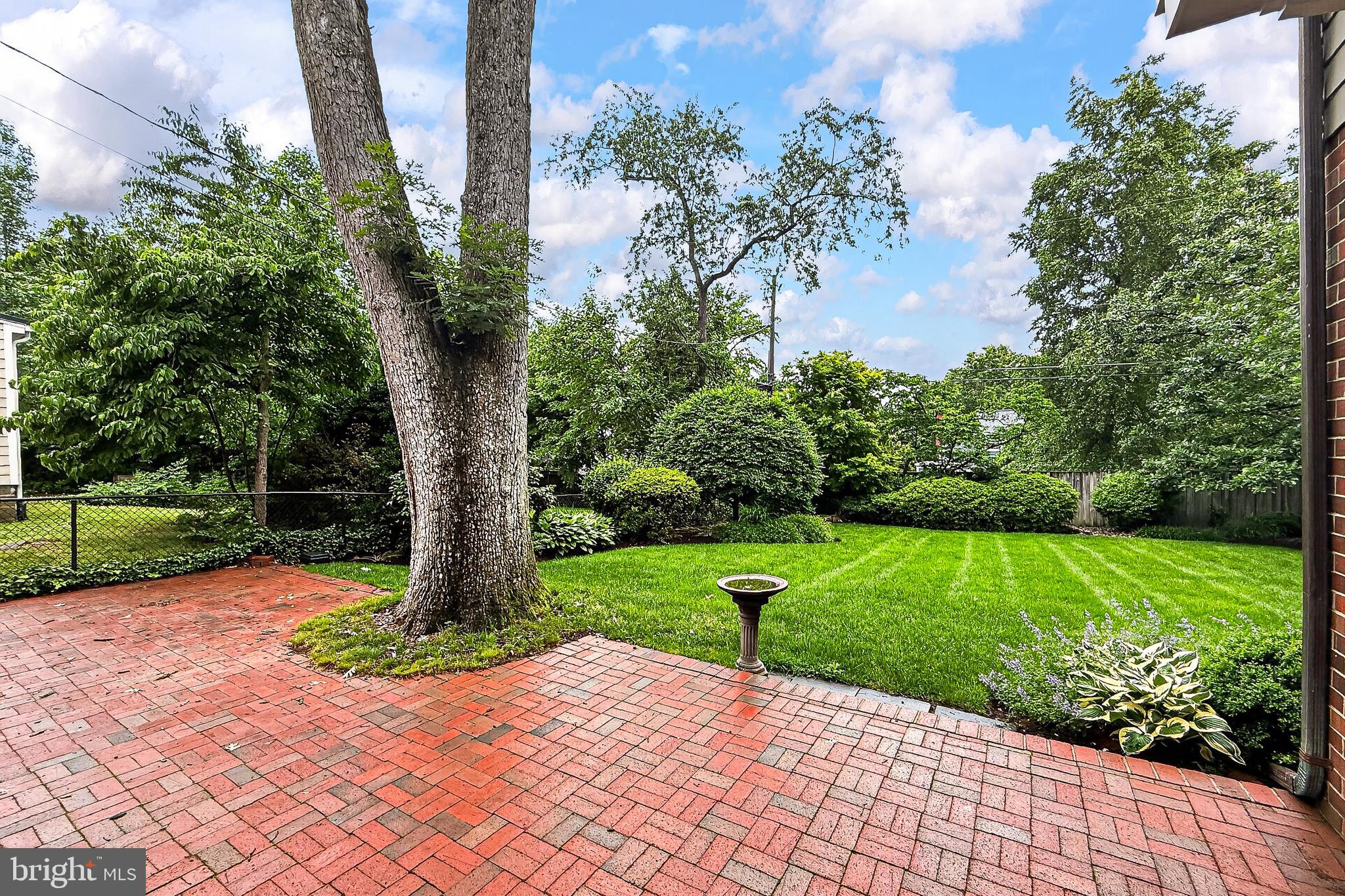 809 ENDERBY DRIVE
