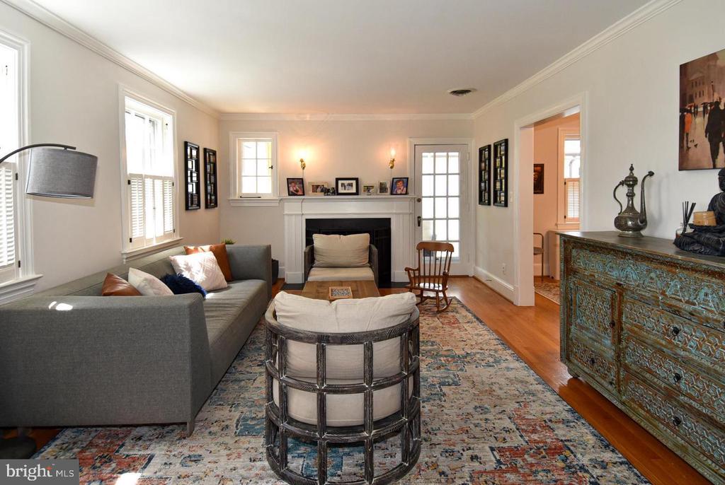 710 W VIEW TERRACE